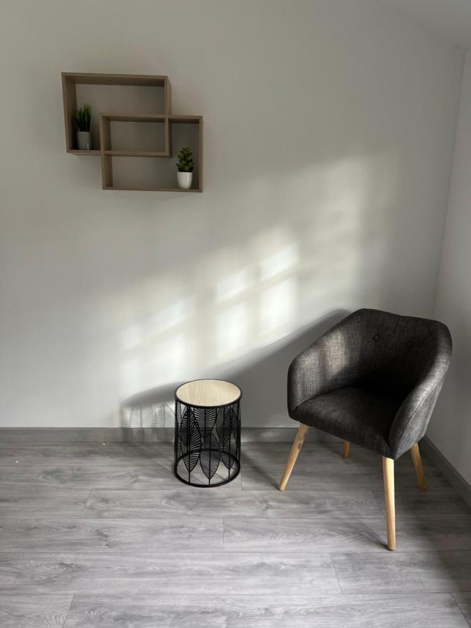 Appartement Chaleureux Proche Rer/ Cdg / Parc Expo Sevran Kültér fotó