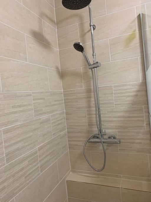 Appartement Chaleureux Proche Rer/ Cdg / Parc Expo Sevran Kültér fotó
