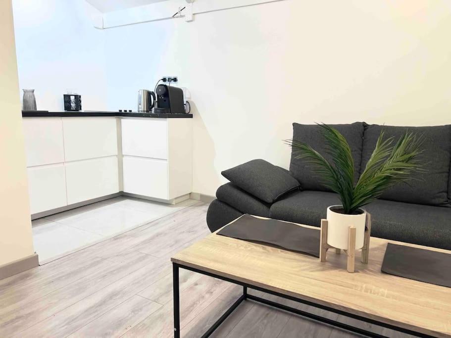 Appartement Chaleureux Proche Rer/ Cdg / Parc Expo Sevran Kültér fotó